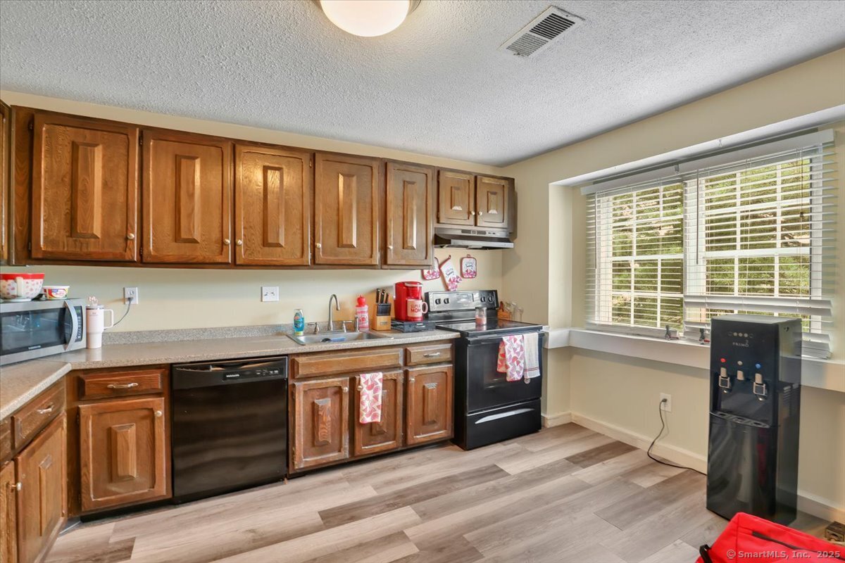 3 Georgetown Drive H