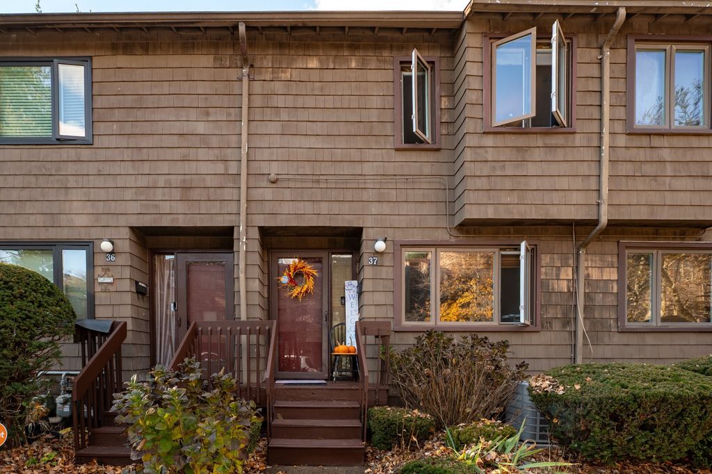 Photo of 37 Towne House Road #37, Hamden, CT 06514 (MLS # 24135658)