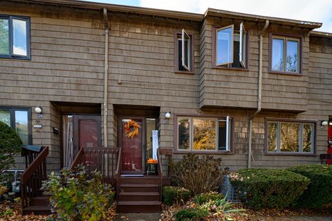 37 Towne House Road 37 Hamden CT 06514