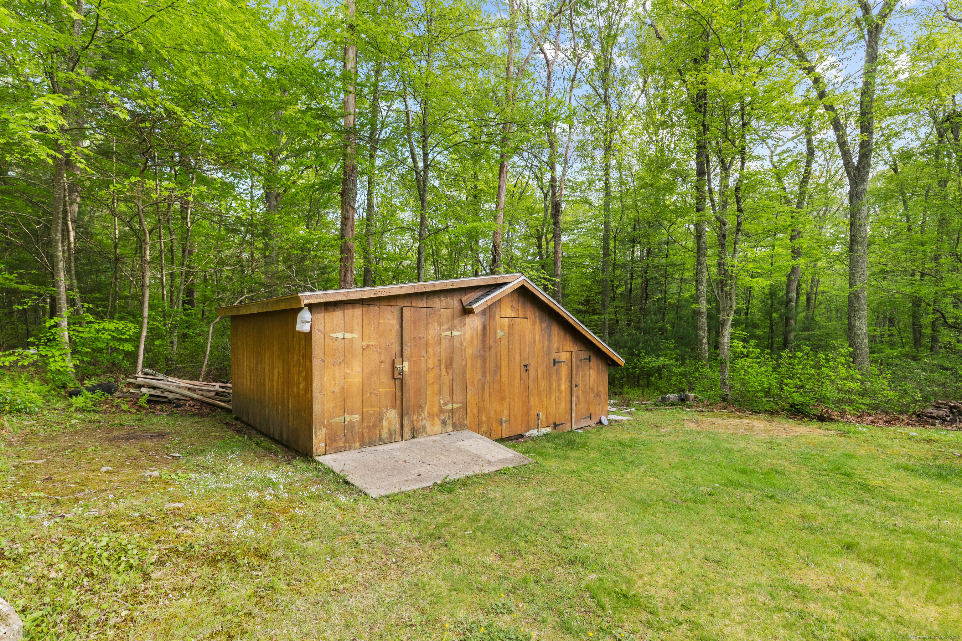 654 Beach Pond Road, Voluntown, Connecticut image 18