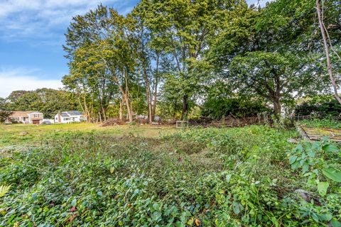 Tiny photo for Bunker Hill Avenue, Waterbury, CT 06701 (MLS # 24133792)