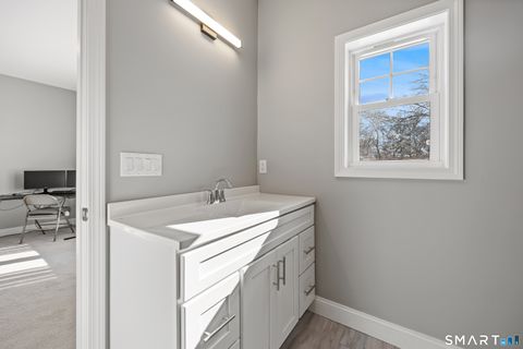 Tiny photo for 180 S Washington Street #7, Plainville, CT 06062 (MLS # 24150299)