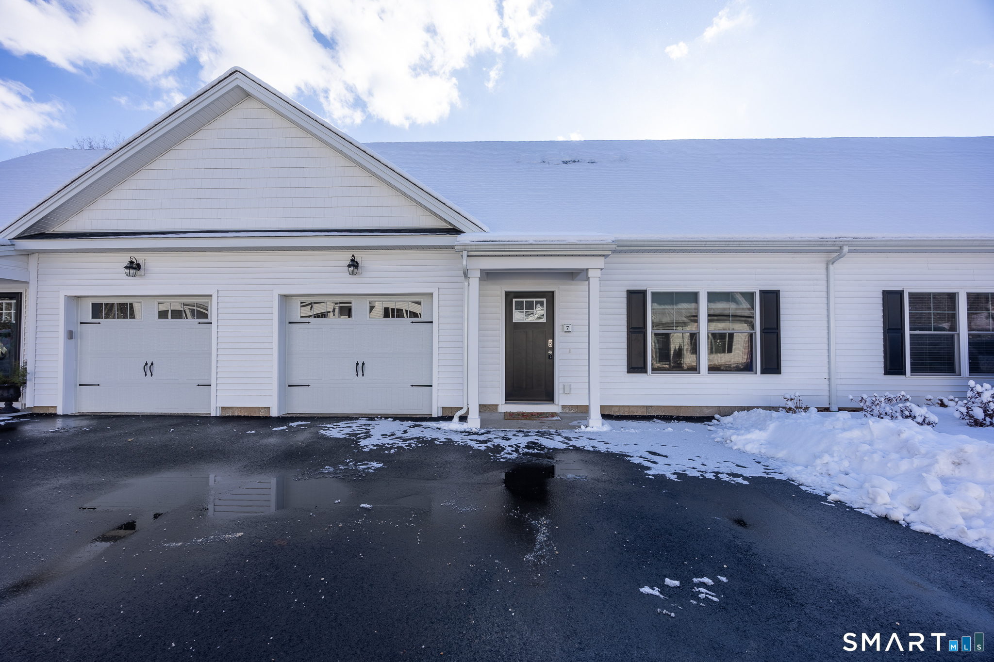 180 South Washington Street 7