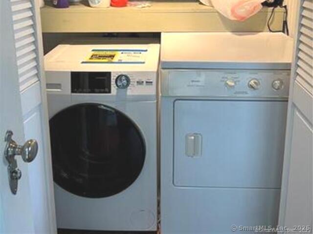 Bethel, Connecticut 06801, United States, 4 Bedrooms Bedrooms, ,2 BathroomsBathrooms,Residential,Active,88575