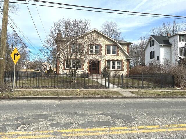 Bethel, Connecticut 06801, United States, 4 Bedrooms Bedrooms, ,2 BathroomsBathrooms,Residential,Active,88575