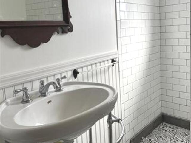 Bethel, Connecticut 06801, United States, 4 Bedrooms Bedrooms, ,2 BathroomsBathrooms,Residential,Active,88575