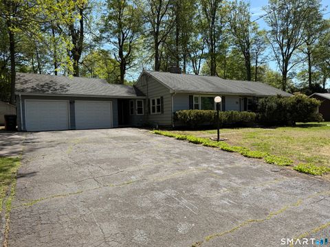 Photo of 35 Preston Drive, Meriden, CT 06450 (MLS # 24173084)