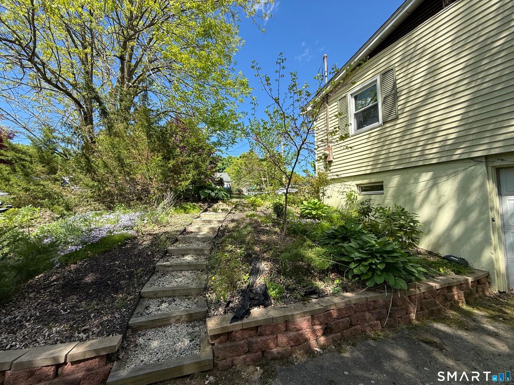 Photo of 90 Sturtevant Street, Norwich, CT 06360 (MLS # 24175150)