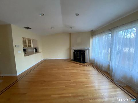 Tiny photo for 97 W Norwalk Road #APT 8, Norwalk, CT 06850 (MLS # 24147719)