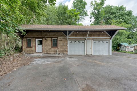 Photo of 524 Broad Street, Bristol, CT 06010 (MLS # 24114660)