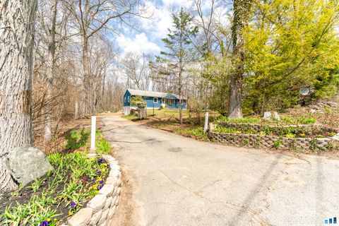 Tiny photo for 178 Darby Road, Brooklyn, CT 06234 (MLS # 24166854)