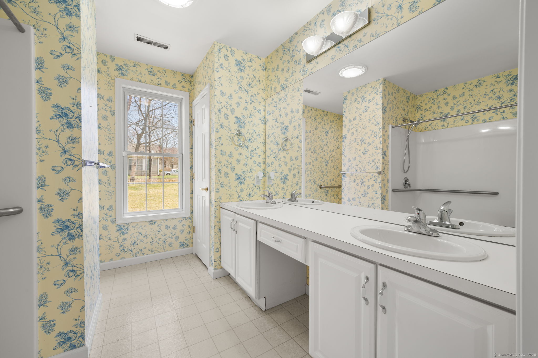 2 Beechwood Drive, Waterford, Connecticut image 16