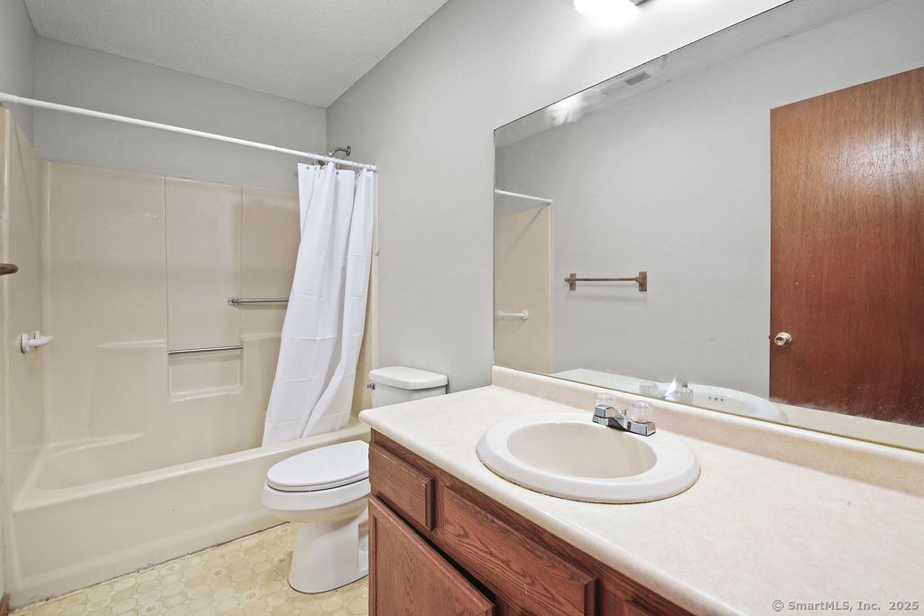 21 Windwood Drive #21, Windsor Locks, Connecticut image 10