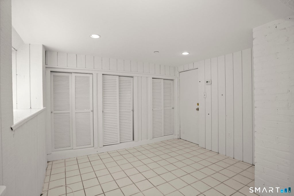 Photo of 18 Claremont Street #3, Stamford, CT 06902 (MLS # 24212929)