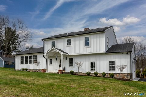 Photo of 4 Governors Lane, Bethel, CT 06801 (MLS # 24164606)