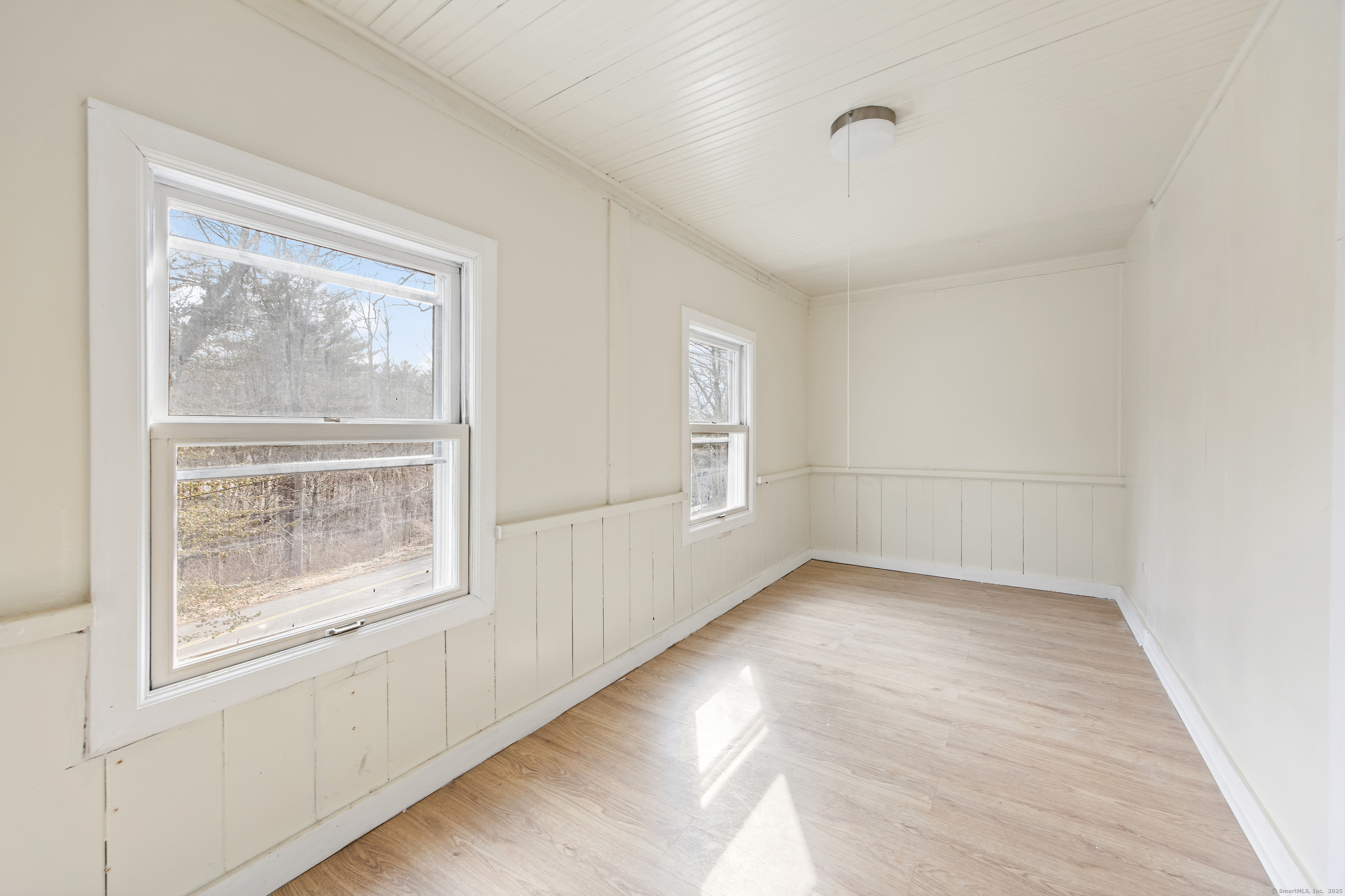 Harwinton, Connecticut 06791, United States, 4 Bedrooms Bedrooms, ,3 BathroomsBathrooms,Residential,Active,84118