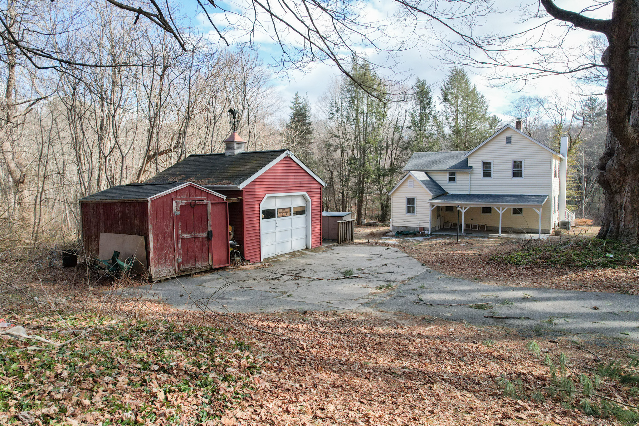 Harwinton, Connecticut 06791, United States, 4 Bedrooms Bedrooms, ,3 BathroomsBathrooms,Residential,Active,84118