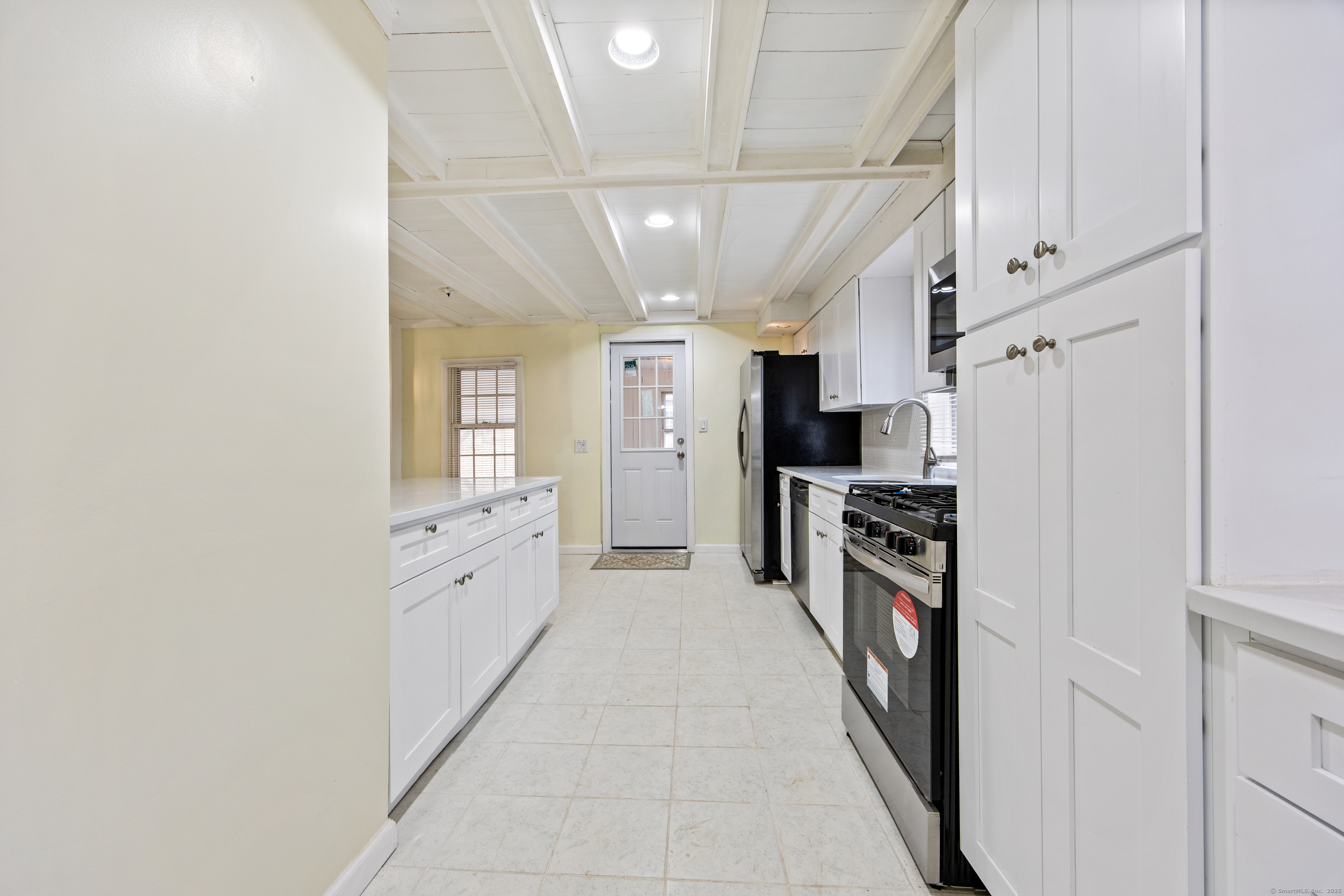 Harwinton, Connecticut 06791, United States, 4 Bedrooms Bedrooms, ,3 BathroomsBathrooms,Residential,Active,84118