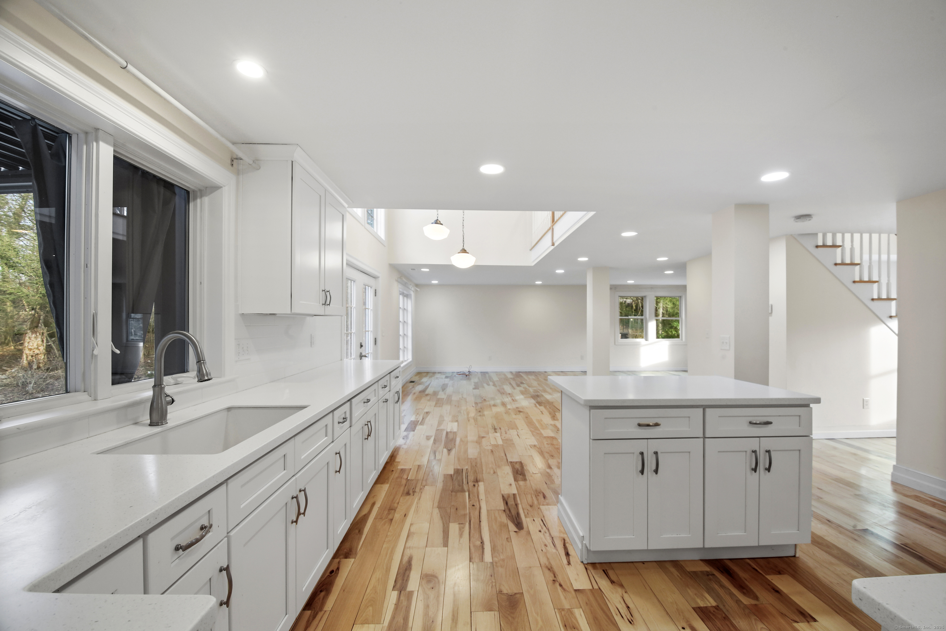 503 E Cotton Hill Road, New Hartford, Connecticut image 6