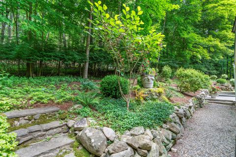 A home in New Canaan