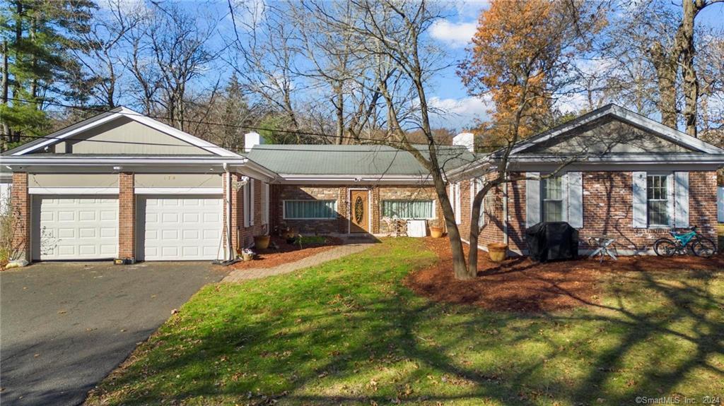 Property for Sale at 170 Hunter Drive, West Hartford, Connecticut - Bedrooms: 4 
Bathrooms: 3 
Rooms: 7  - $525,000