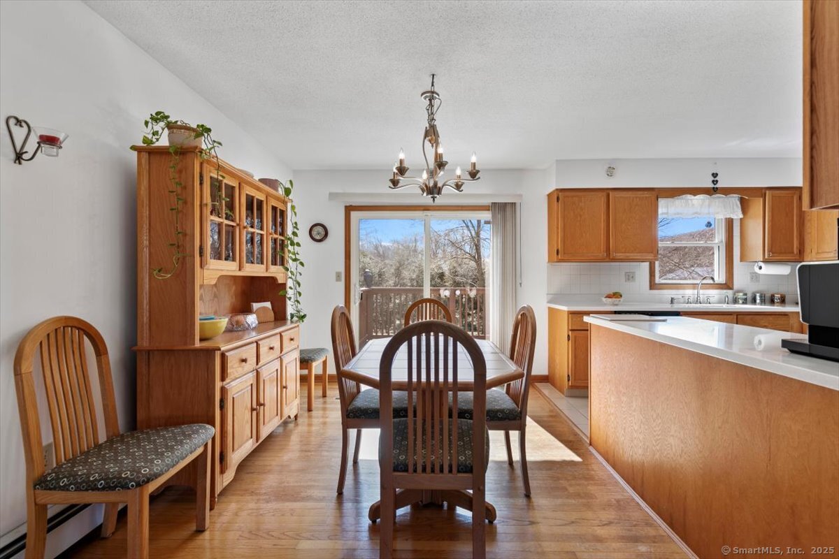 1182 W Woods Road, Hamden, Connecticut image 8