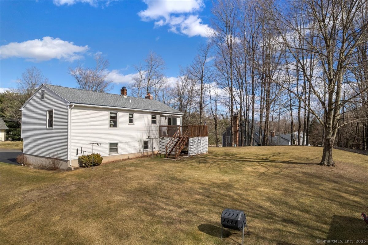 1182 W Woods Road, Hamden, Connecticut image 33