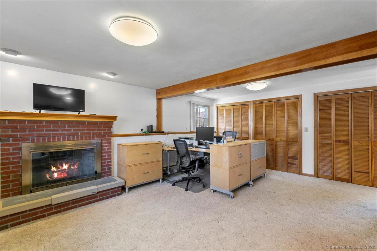 1182 W Woods Road, Hamden, Connecticut image 25