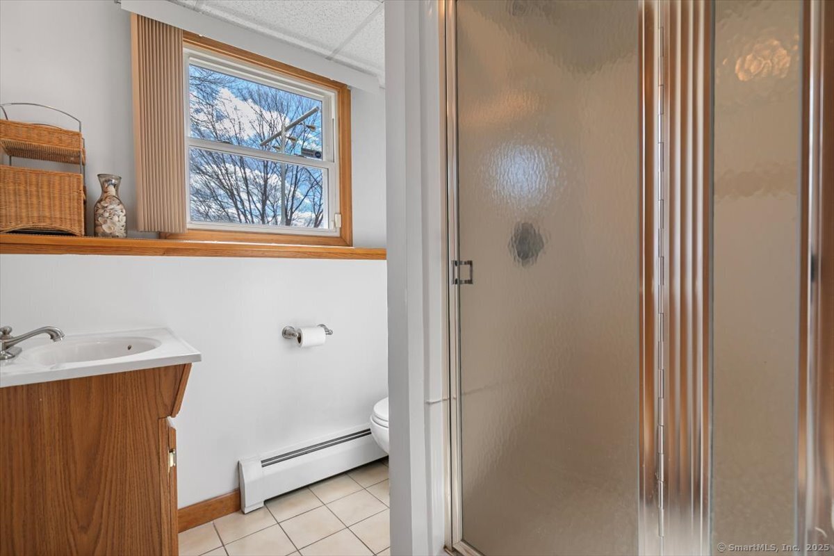 1182 W Woods Road, Hamden, Connecticut image 29
