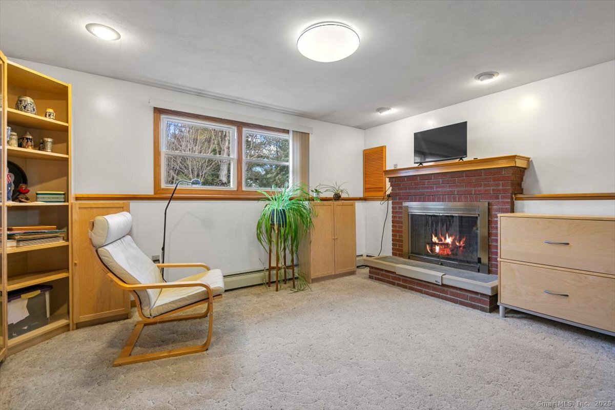 1182 W Woods Road, Hamden, Connecticut image 24