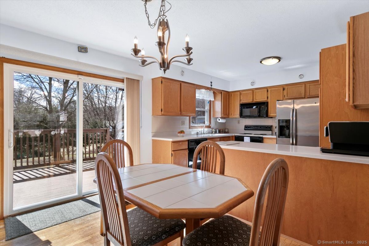 1182 W Woods Road, Hamden, Connecticut image 7