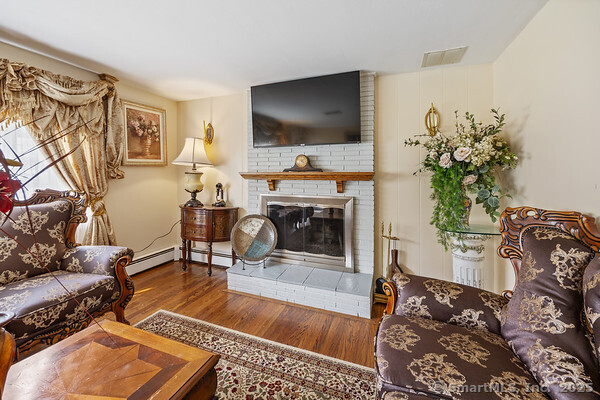 East Hartford, Connecticut 06118, United States, 3 Bedrooms Bedrooms, ,3 BathroomsBathrooms,Residential,Active,187612