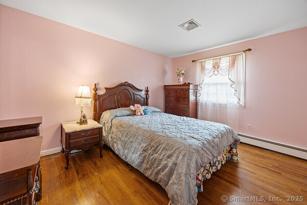 East Hartford, Connecticut 06118, United States, 3 Bedrooms Bedrooms, ,3 BathroomsBathrooms,Residential,Active,187612