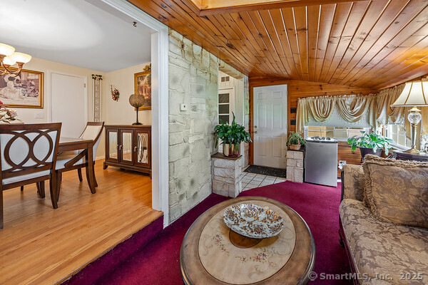 East Hartford, Connecticut 06118, United States, 3 Bedrooms Bedrooms, ,3 BathroomsBathrooms,Residential,Active,187612