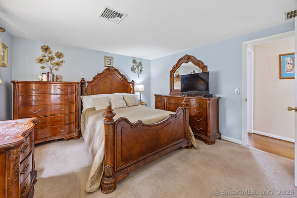 East Hartford, Connecticut 06118, United States, 3 Bedrooms Bedrooms, ,3 BathroomsBathrooms,Residential,Active,187612