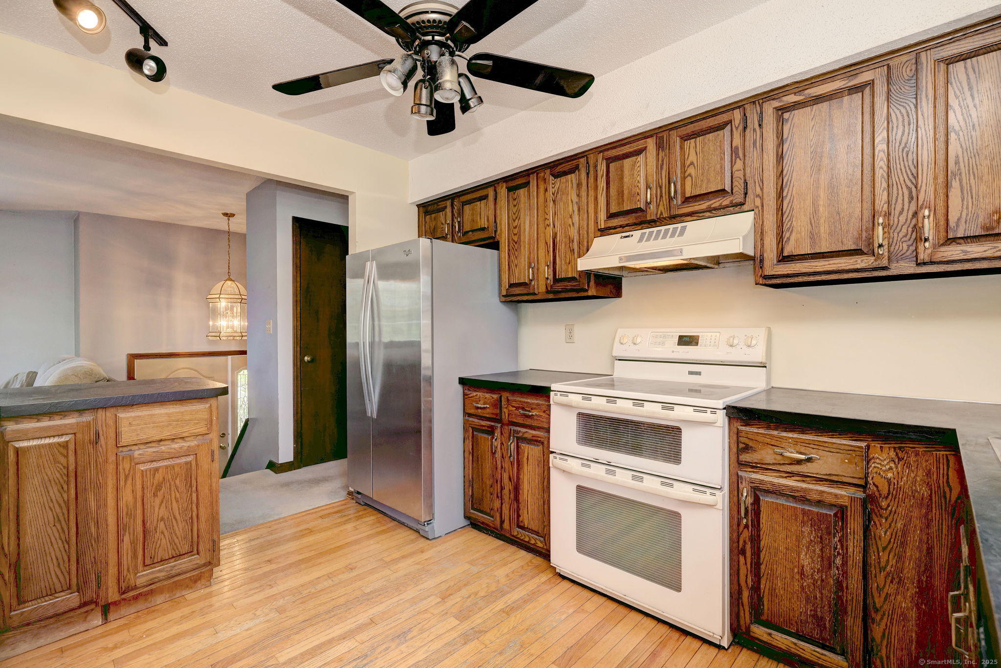 21 Chelsea Circle, Milford, Connecticut image 20