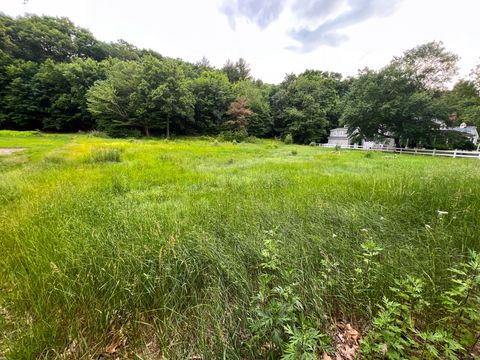 Photo of 390 Ash Swamp Road, Glastonbury, CT 06033 (MLS # 24151967)