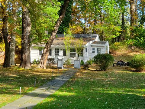 Photo of 44 Roseville Road, Westport, CT 06880 (MLS # 24136199)