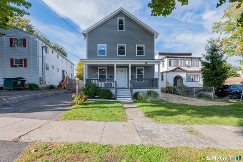 Photo of 9-UNIT1 Hoyt Street, Danbury, CT 06810 (MLS # 24211457)