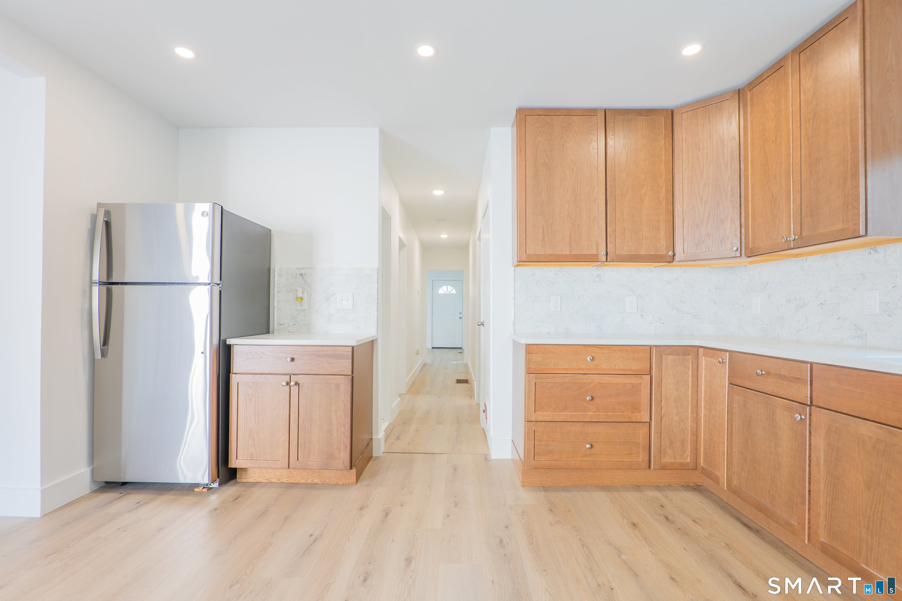 9-UNIT1 Hoyt Street