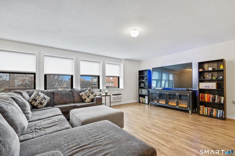 Tiny photo for 201 College Street #12, Middletown, CT 06457 (MLS # 24196691)