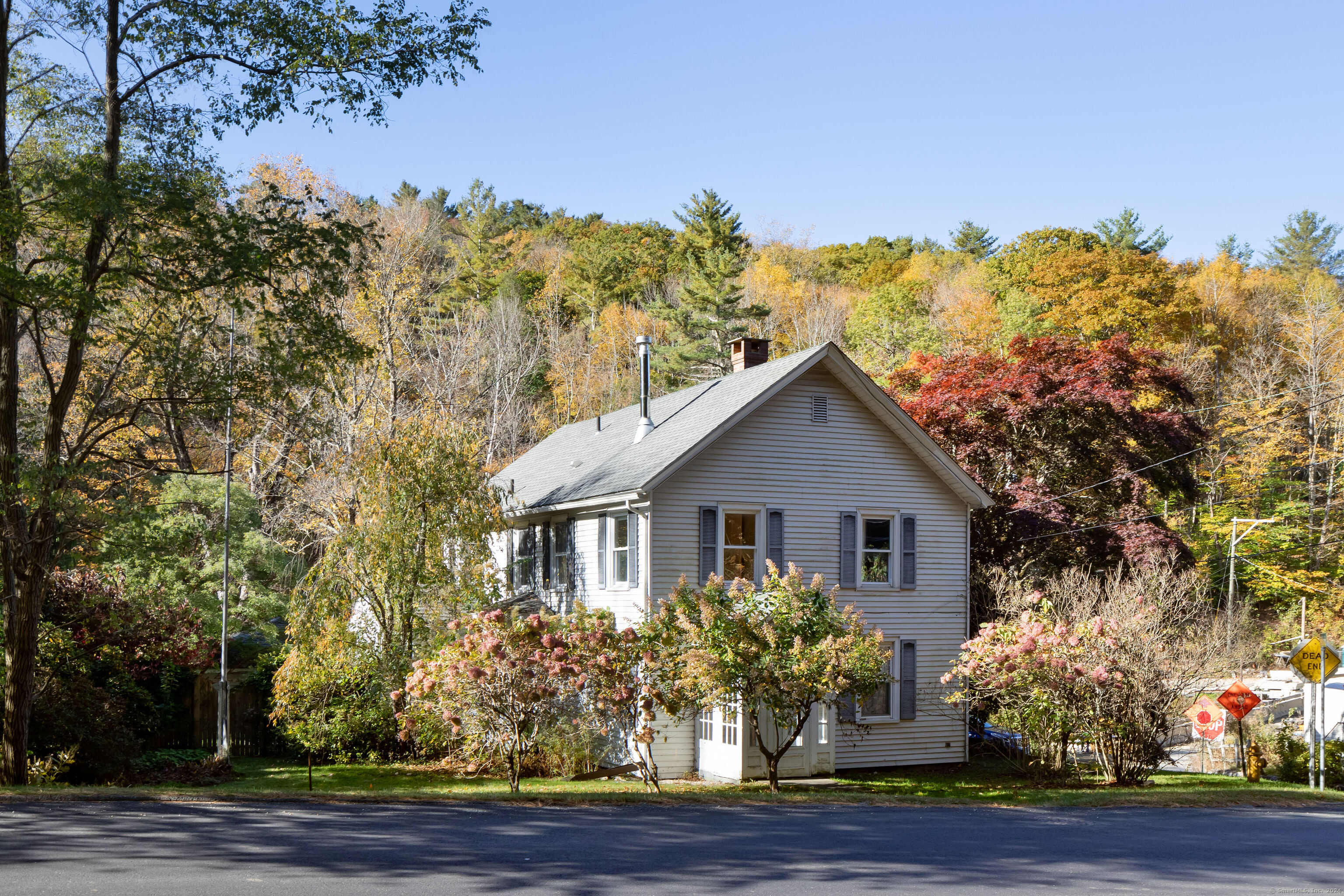 Rental Property at 181 Greenwoods Road, Norfolk, Connecticut - Bedrooms: 3 
Bathrooms: 2 
Rooms: 6  - $2,000 MO.