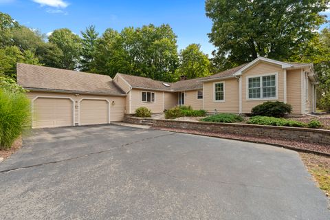Photo of 9 Meadow Lane, Farmington, CT 06032 (MLS # 24129097)