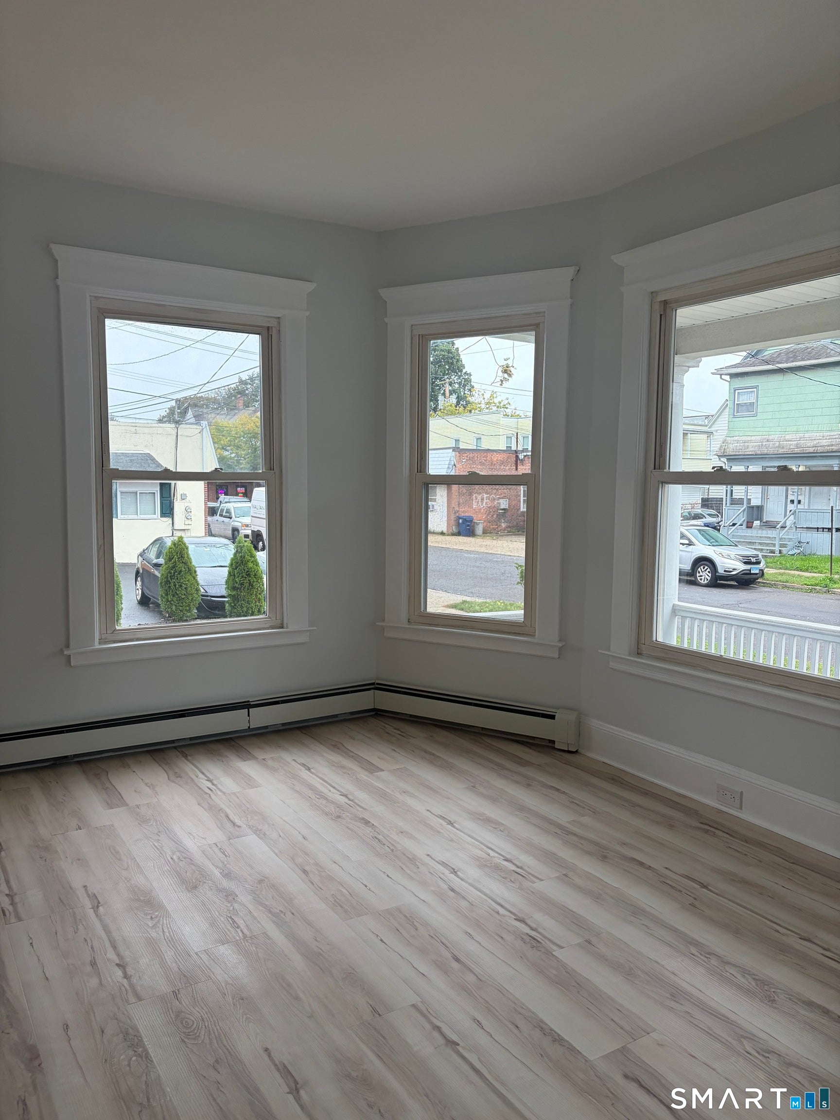 253 Noble Street 1