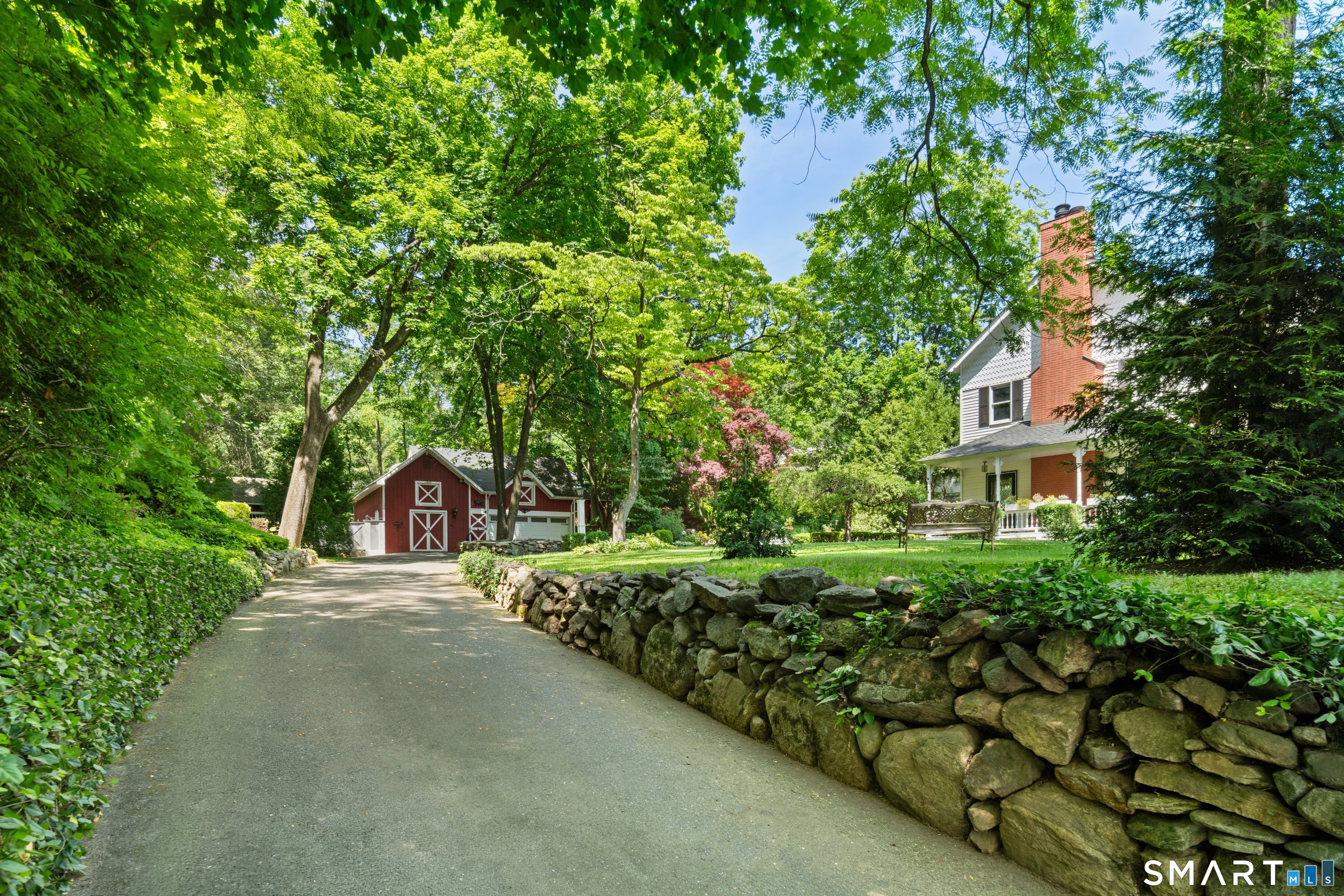 170 New Canaan Avenue