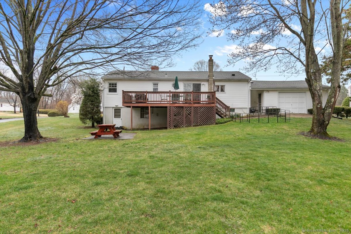 39 Locke Drive, North Haven, Connecticut image 16