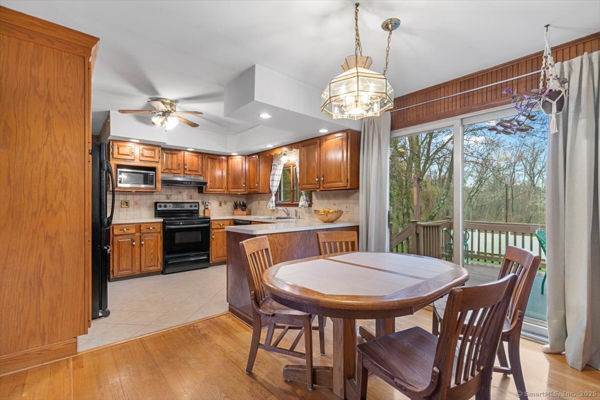 39 Locke Drive, North Haven, Connecticut image 5