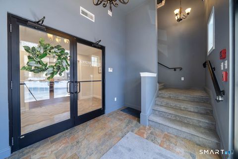 2614 Boston Post Road 16B Guilford CT 06437