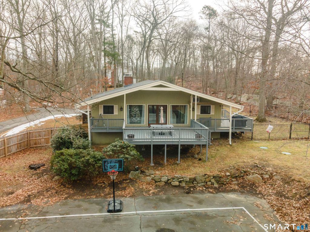 Photo of 39 Inchcliffe Drive, Ledyard, CT 06335 (MLS # 24148836)