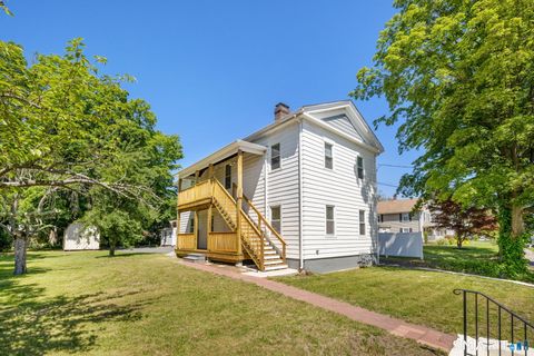 Photo of 15 Hanover Street, Wallingford, CT 06492 (MLS # 24154994)